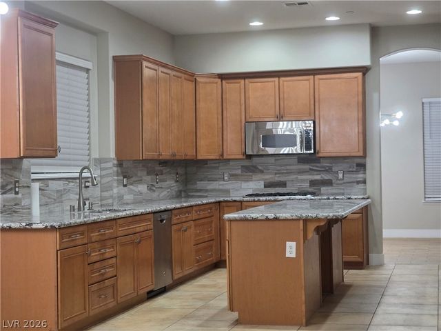 3721 White Lion Lane, North Las Vegas, NV 89084