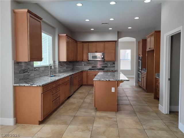 3721 White Lion Lane, North Las Vegas, NV 89084
