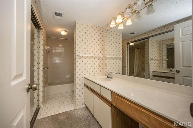 12929 Portulaca Drive 211, St Louis, MO 63146