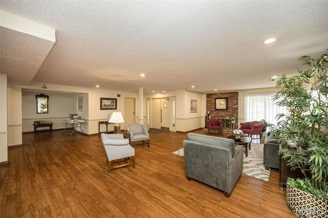 12929 Portulaca Drive 211, St Louis, MO 63146