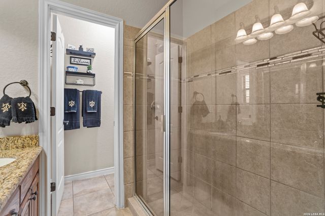 500 Wagon Train, La Vernia, TX 78121