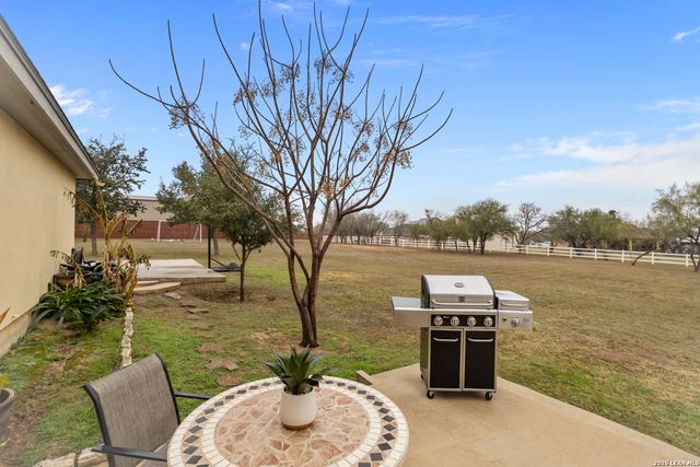 500 Wagon Train, La Vernia, TX 78121