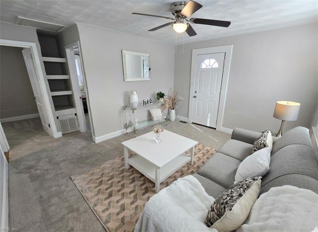 51 E Pollux CIR, Portsmouth, VA 23701