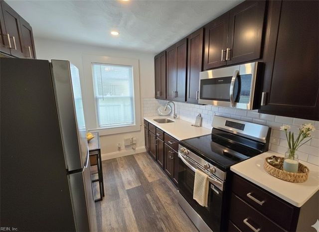 51 E Pollux CIR, Portsmouth, VA 23701