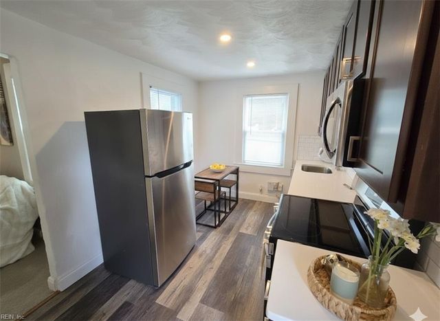 51 E Pollux CIR, Portsmouth, VA 23701