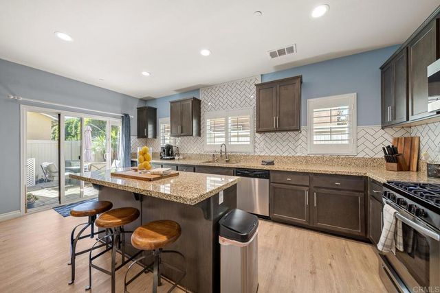 248 Dun Blazer Way, Fallbrook, CA 92028