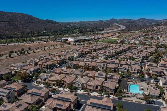 248 Dun Blazer Way, Fallbrook, CA 92028