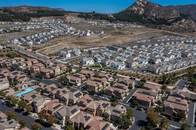 248 Dun Blazer Way, Fallbrook, CA 92028