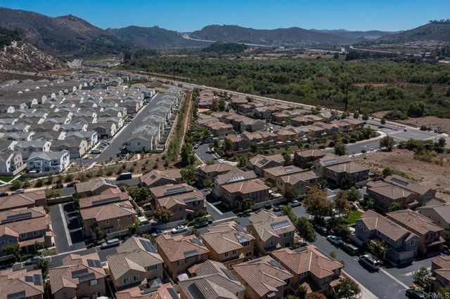 248 Dun Blazer Way, Fallbrook, CA 92028