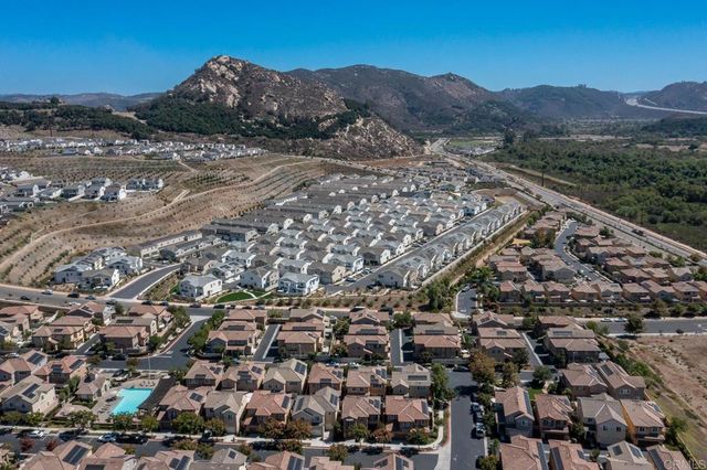 248 Dun Blazer Way, Fallbrook, CA 92028