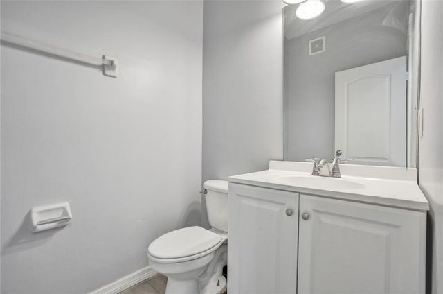2137 Shoma Drive 156 Bldg 17, Royal Palm Beach, FL 33414