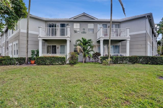 2137 Shoma Drive 156 Bldg 17, Royal Palm Beach, FL 33414