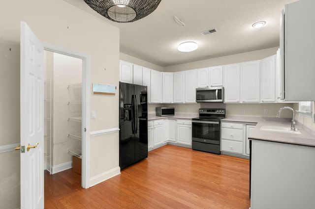 136 Cotillion Crescent, Summerville, SC 29483