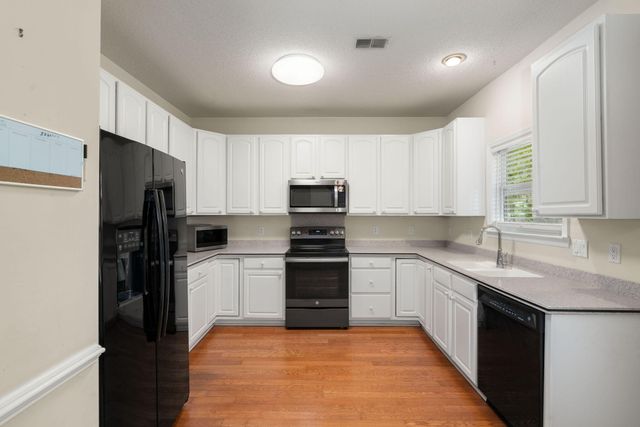 136 Cotillion Crescent, Summerville, SC 29483