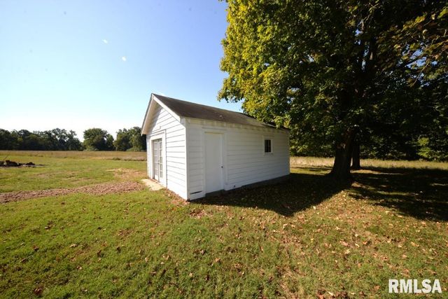 11455 E Richview Road, Mt Vernon, IL 62864