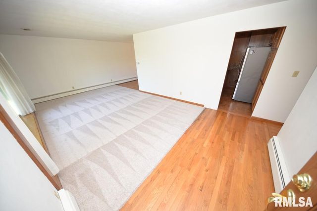 11455 E Richview Road, Mt Vernon, IL 62864