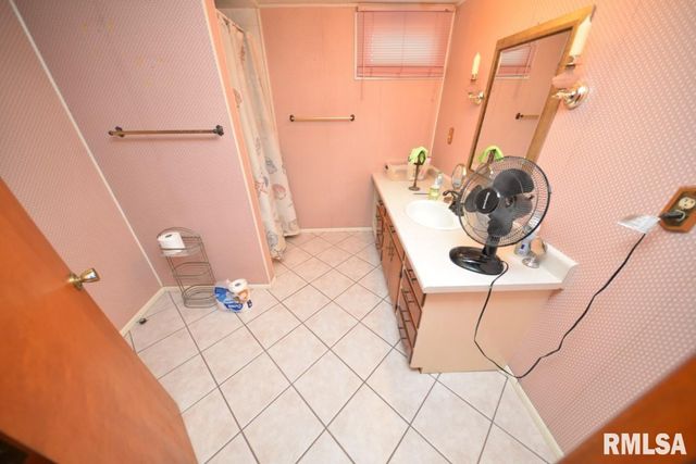 11455 E Richview Road, Mt Vernon, IL 62864