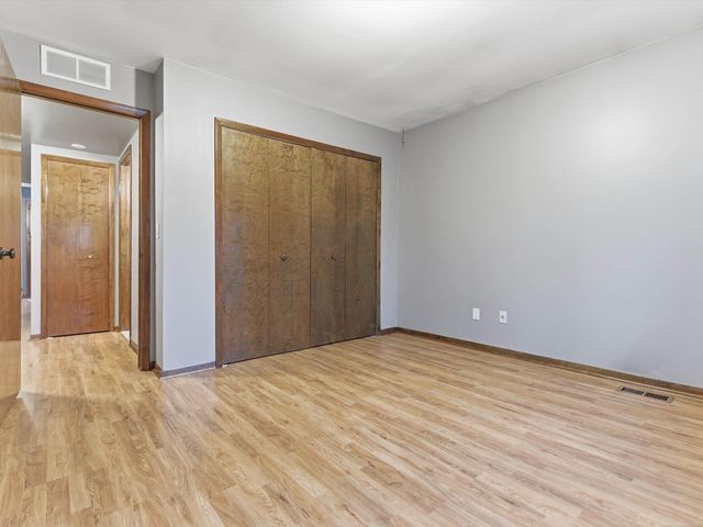 8842 Janis Street, Shelby Twp, MI 48317