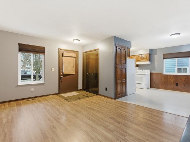 8842 Janis Street, Shelby Twp, MI 48317