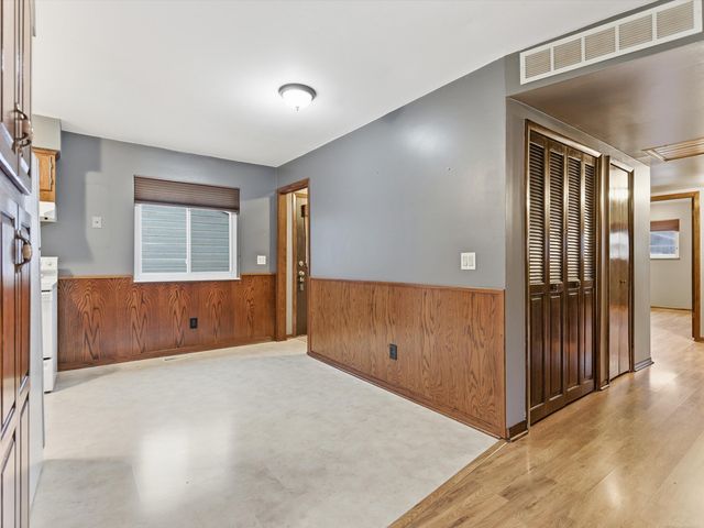 8842 Janis Street, Shelby Twp, MI 48317