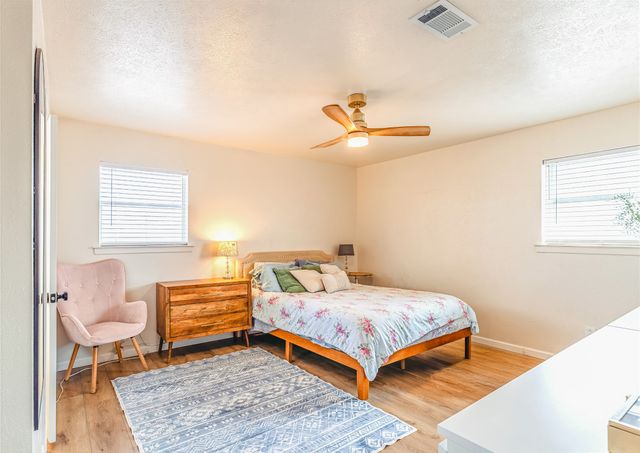 97 Regents Park, Bedford, TX 76022