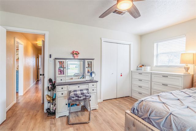 97 Regents Park, Bedford, TX 76022