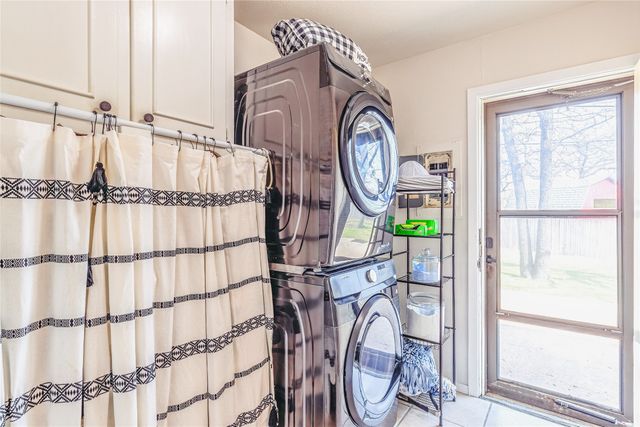 97 Regents Park, Bedford, TX 76022