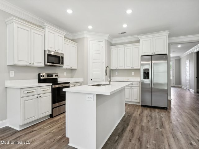 3686 Olivia Drive, Ocean Springs, MS 39564