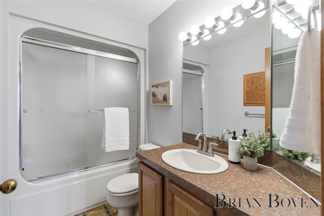 6957 Pinehurst Lane 3, Rockford, MI 49341