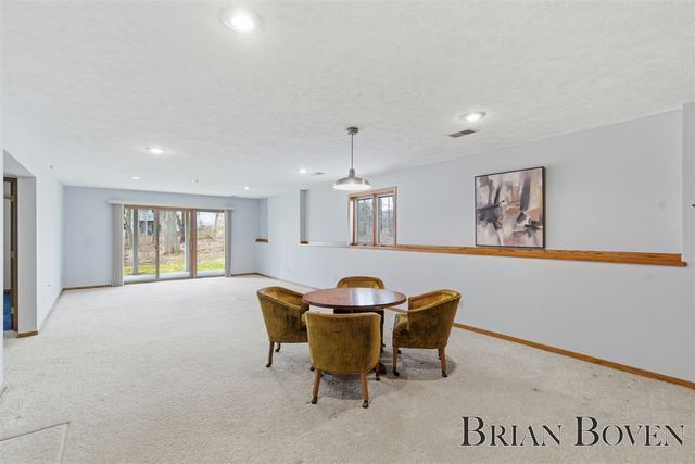 6957 Pinehurst Lane 3, Rockford, MI 49341