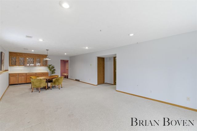 6957 Pinehurst Lane 3, Rockford, MI 49341