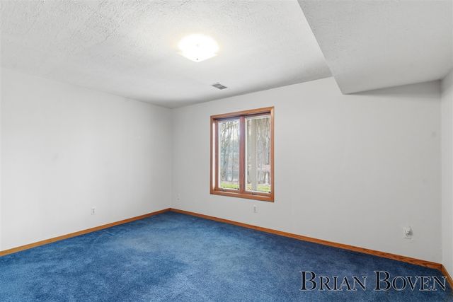 6957 Pinehurst Lane 3, Rockford, MI 49341