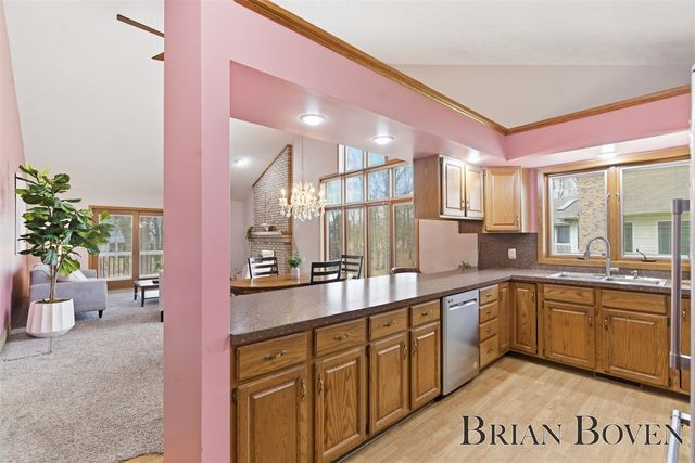 6957 Pinehurst Lane 3, Rockford, MI 49341