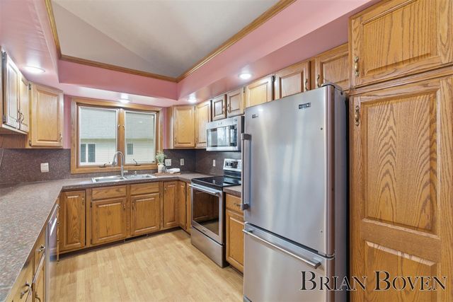 6957 Pinehurst Lane 3, Rockford, MI 49341