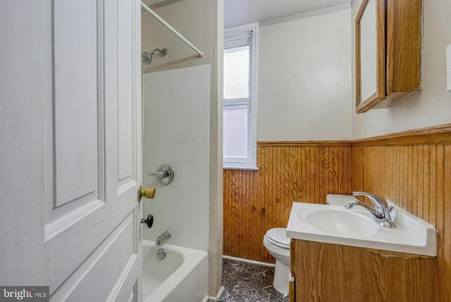 628 CHESTNUT ST, York, PA 17403