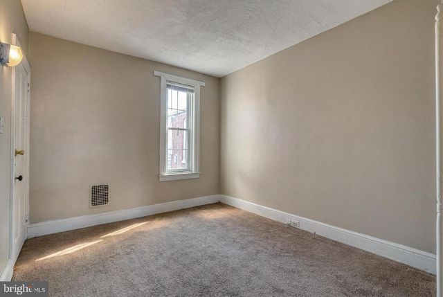 628 CHESTNUT ST, York, PA 17403