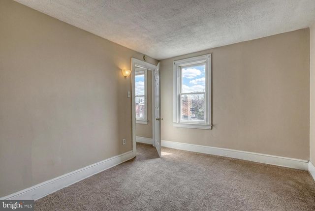 628 CHESTNUT ST, York, PA 17403