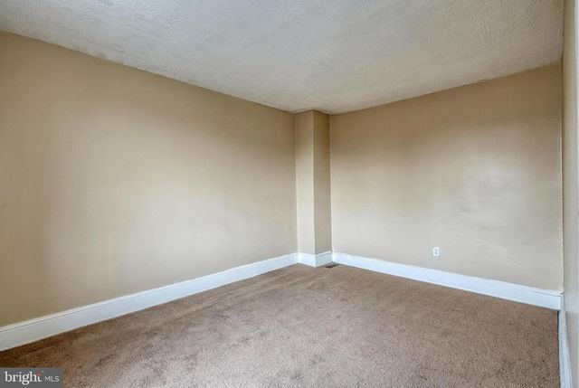 628 CHESTNUT ST, York, PA 17403