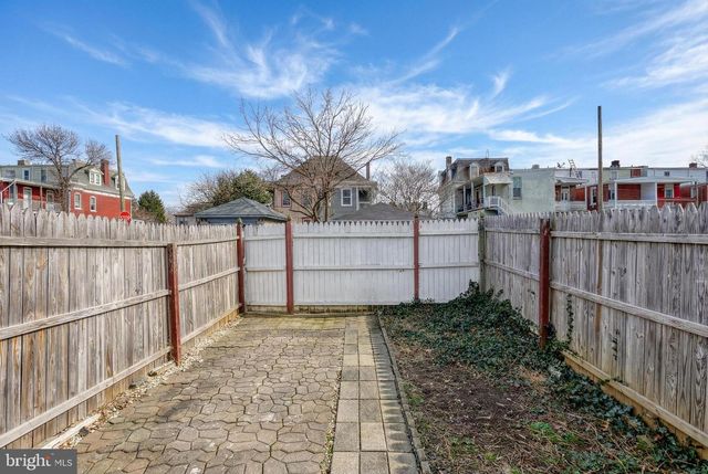 628 CHESTNUT ST, York, PA 17403