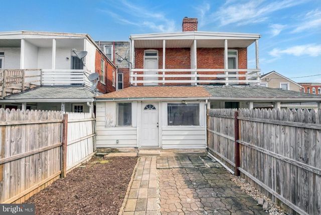 628 CHESTNUT ST, York, PA 17403