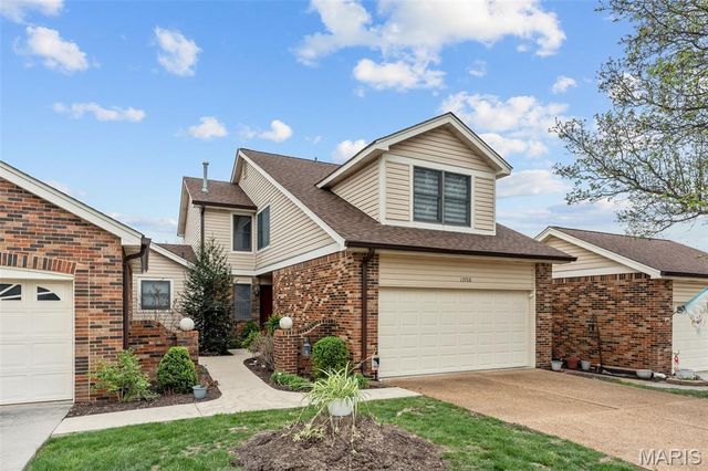 13708 La Conte Court, St Louis, MO 63128