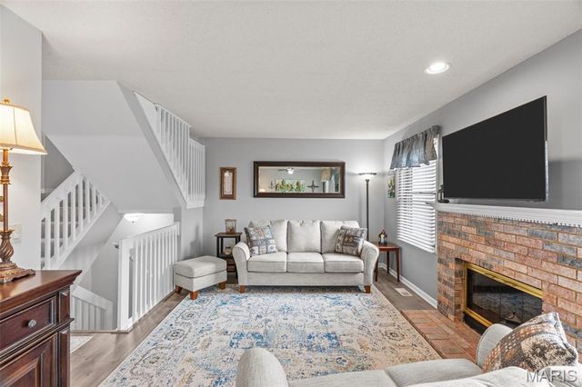 13708 La Conte Court, St Louis, MO 63128