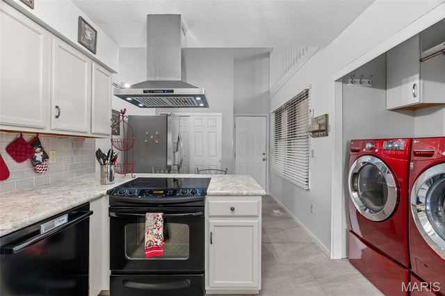 13708 La Conte Court, St Louis, MO 63128