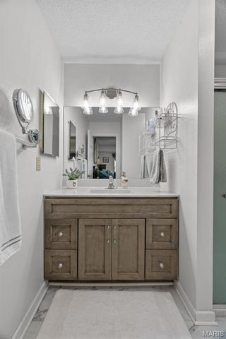 13708 La Conte Court, St Louis, MO 63128