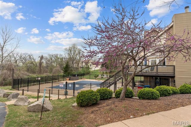 13708 La Conte Court, St Louis, MO 63128