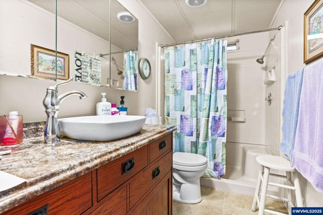 364 Scotts Glen Dr, Springfield, OR 97477