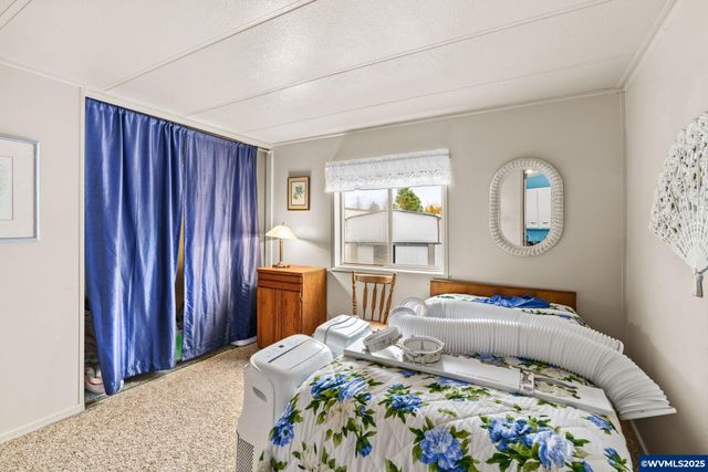 364 Scotts Glen Dr, Springfield, OR 97477