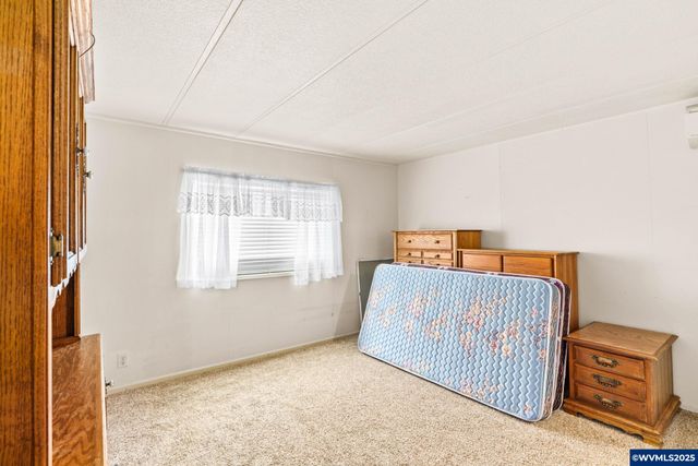 364 Scotts Glen Dr, Springfield, OR 97477