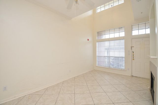 2710 Grants Lake Boulevard I-4, Sugar Land, TX 77479