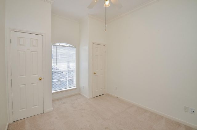 2710 Grants Lake Boulevard I-4, Sugar Land, TX 77479